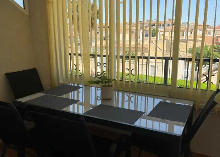 La Mirada Apartment *